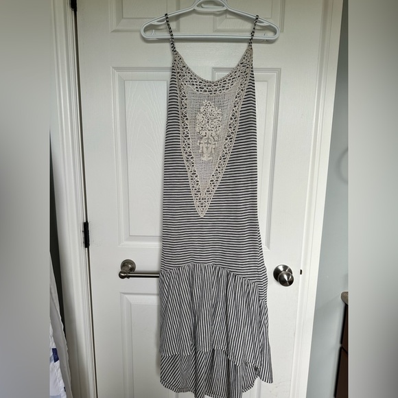 Lilka Anthropologie Sofia Embroidered Maxi Dress - Picture 3 of 5